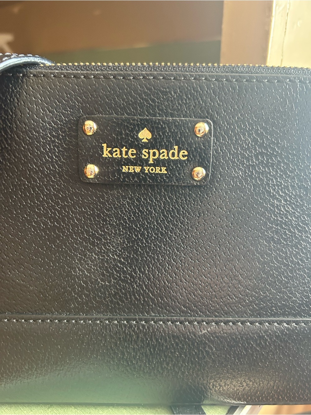 KATE SPADE NEW YORK PEBBLED LEATHER CROSSBODY DOME BAG. EXCELLENT CONDITION - Picture 4 of 10